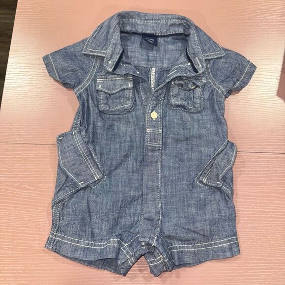Baby Gap Denim Romper 0-3 Months - Picture 1 of 3